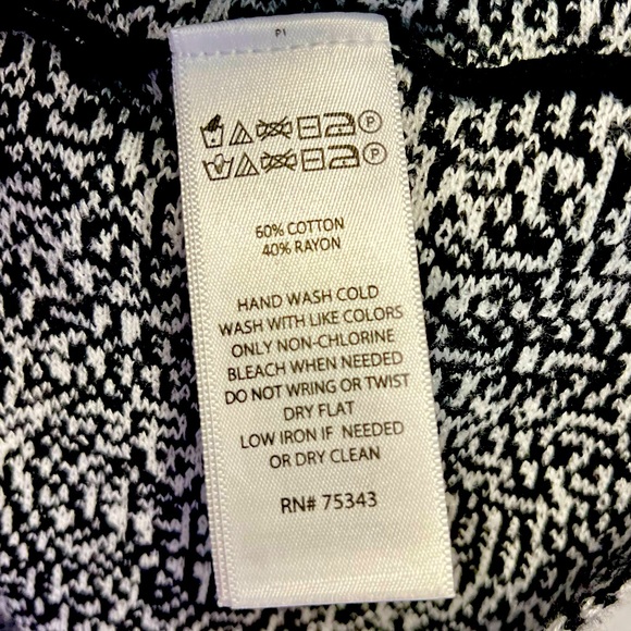 LIKE NEW! Cynthia Rowley women’s long sleeve midi dress Size small blk & white - Picture 5 of 6